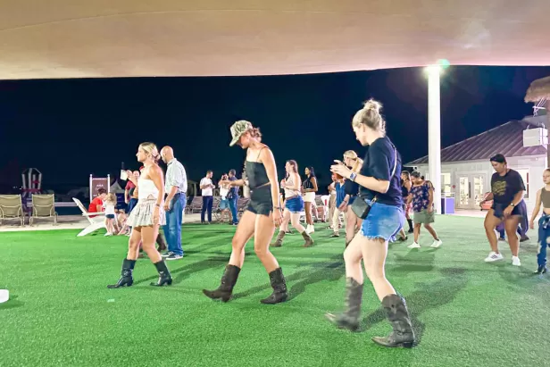 line dancing
